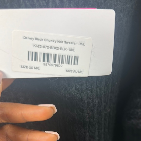 V-Neck Sweater with Textured Knit - Picture 2 of 3